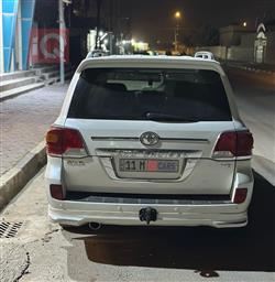 تۆیۆتا لاند کروزەر